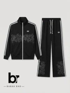 ست سویشرت و شلوار ورزشی زنانه آدیداس اصل (Adidas) با طراحی سه خط سفید و لوگوی مشکی، مناسب برای استایل روزمره و تمرینات ورزشی